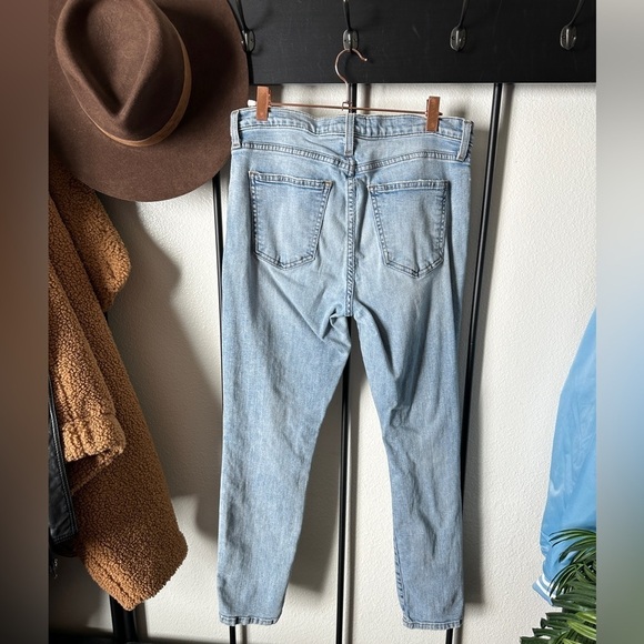 Current Elliott light wash distressed worn in skinny denim jeans y2k stiletto - Picture 5 of 6